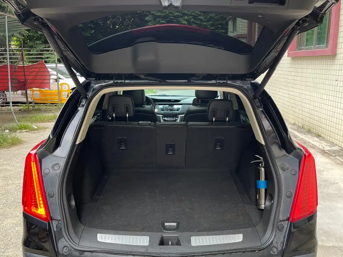 Cadillac XT5 2016 2016 25T Luxury Model