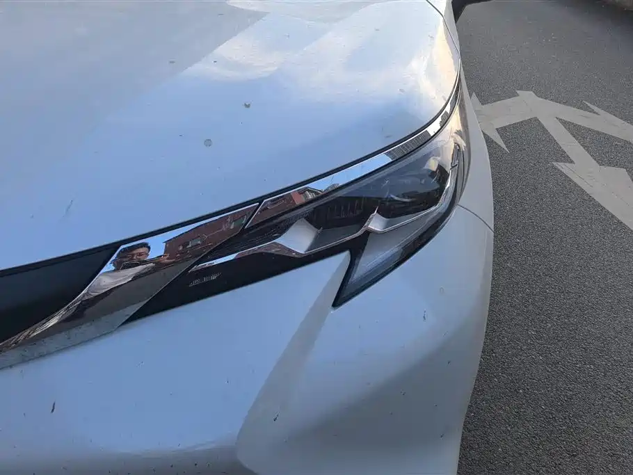 Toyota Sienna 2024 2.5L Hybrid Comfort Edition фото 5