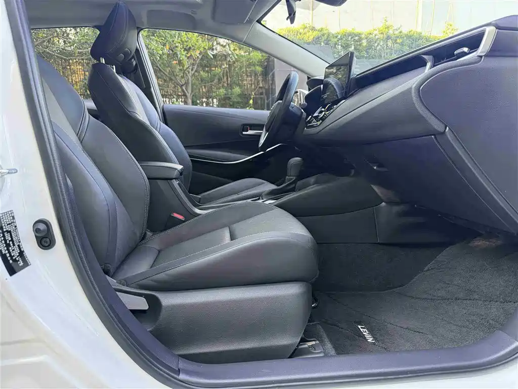 Toyota Levin 2023 Smart Hybrid 1.8L Sport Edition фото 4