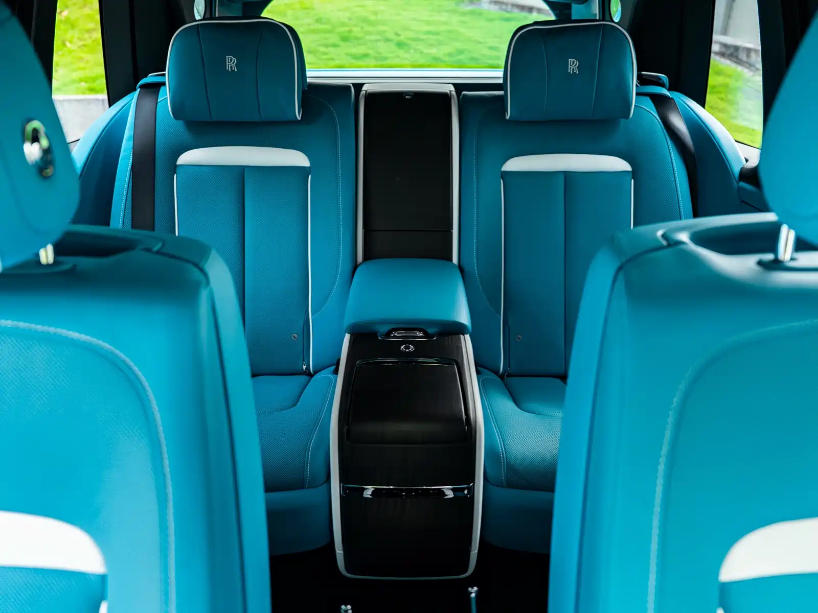 Фото 16 - Rolls-Royce Cullinan