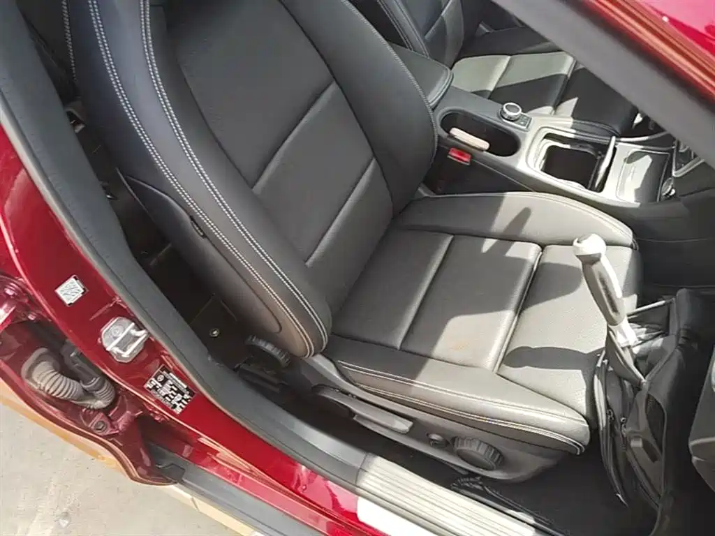 Mercedes-Benz GLA 2018 GLA 200 Fashion фото 25