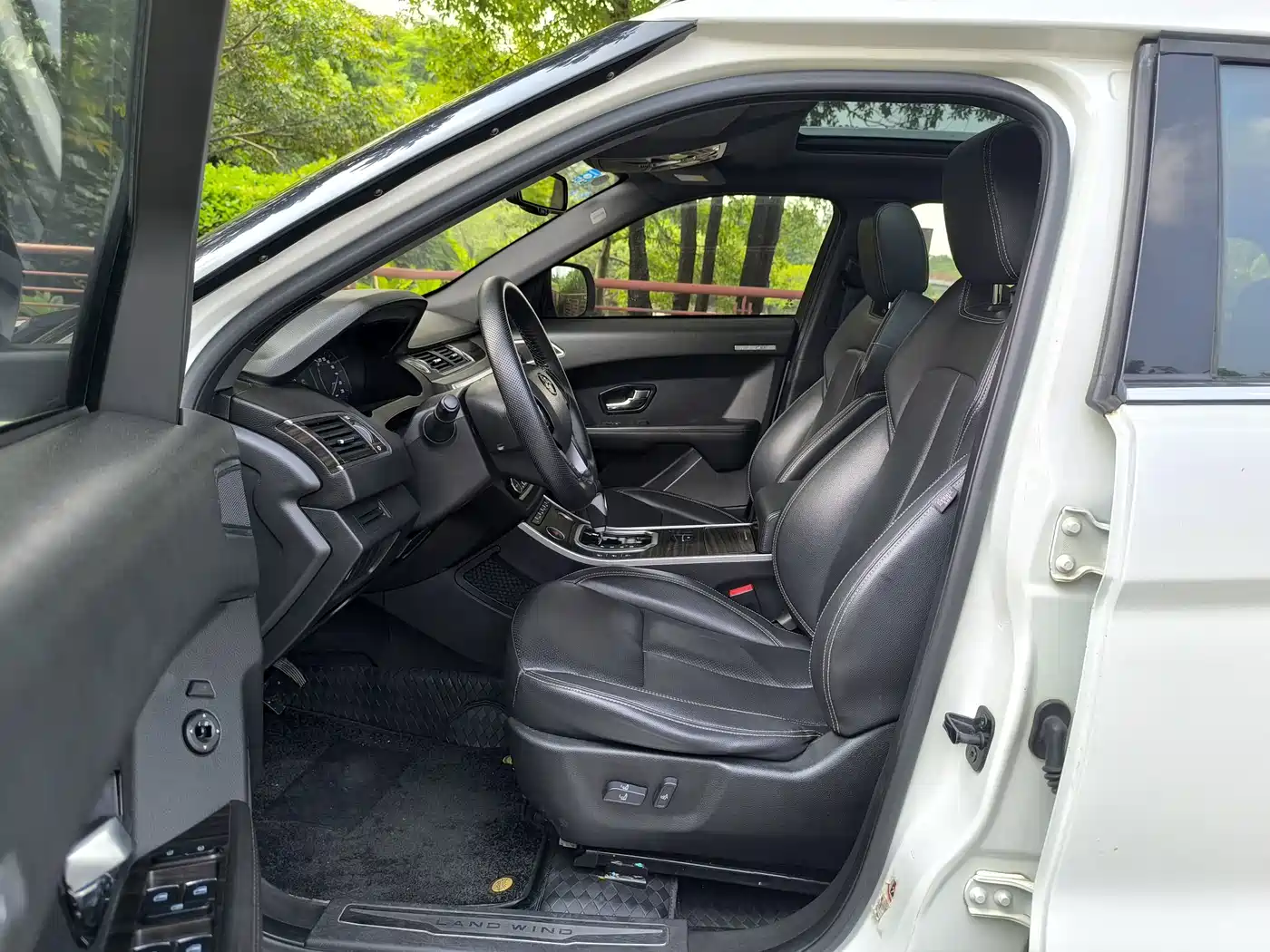 Landwind X7 2018 2018 Jinyue 1.5T Panorama Ultimate
