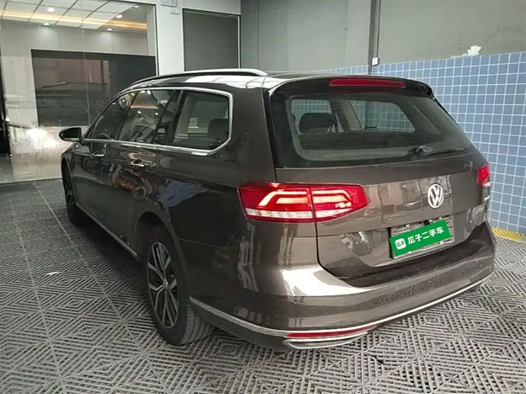 Volkswagen Weilan 2016 380TSI 2WD Comfort Edition фото 5