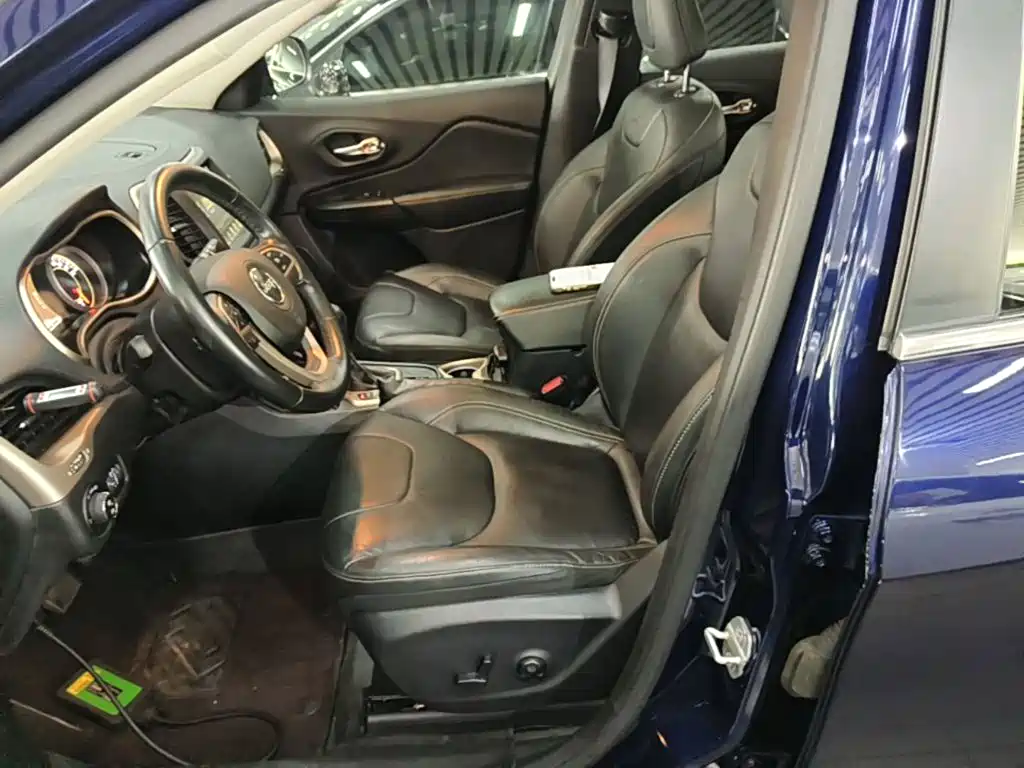 Jeep Cherokee 2018 2017 2.0L Superior Edition