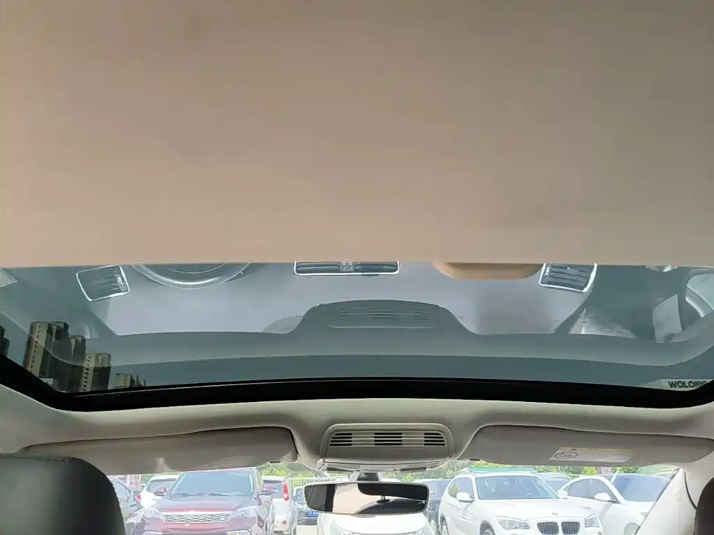 Volkswagen FAW-Volkswagen CC 2018 1.8TSI Luxury фото 18