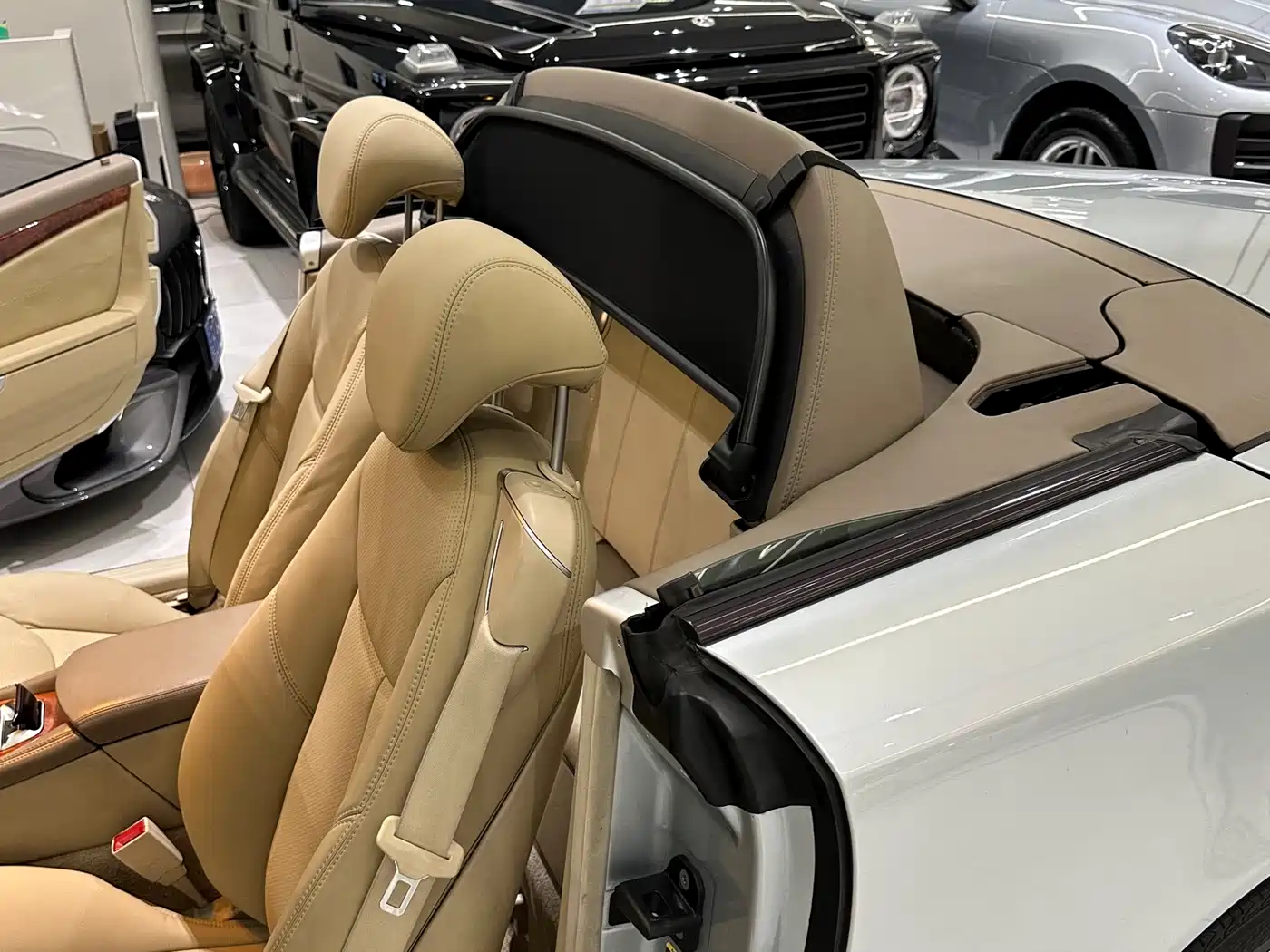 Mercedes-Benz SL-Class 2004 SL 500 фото 5