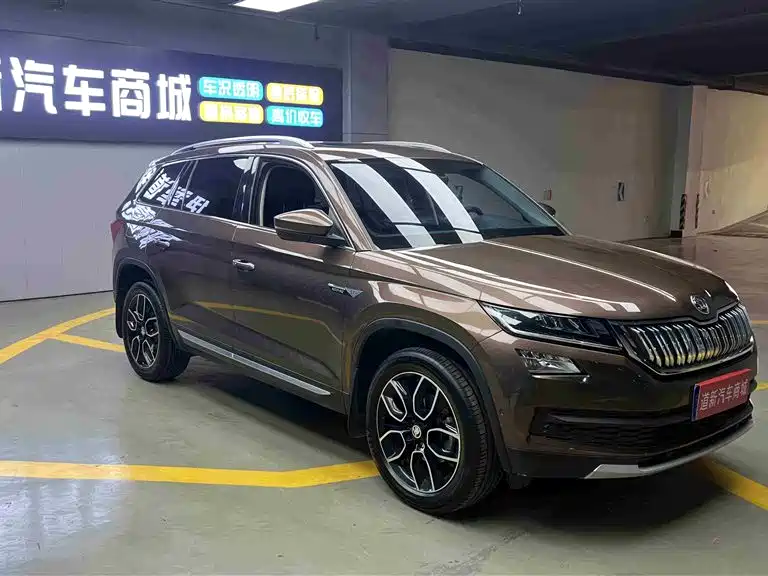 Škoda Kodiaq 2019 Facelift TSI330 5-Seater 2WD Luxury Premium Edition China VI фото 3