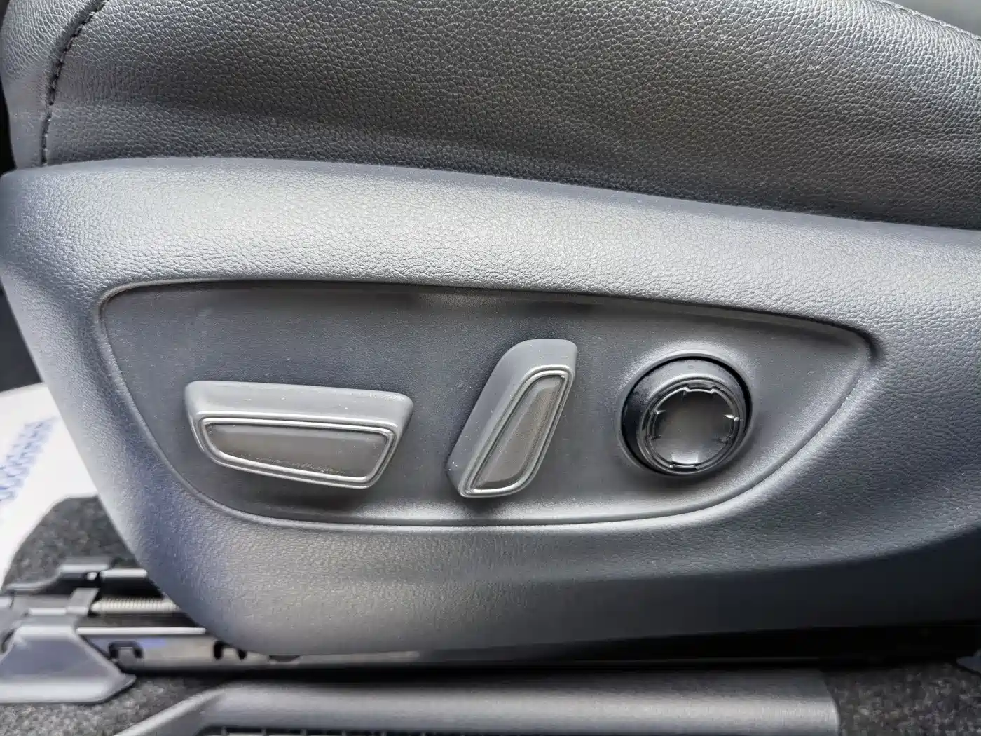 Toyota Sienna 2021 2.5L Hybrid Platinum Edition фото 20