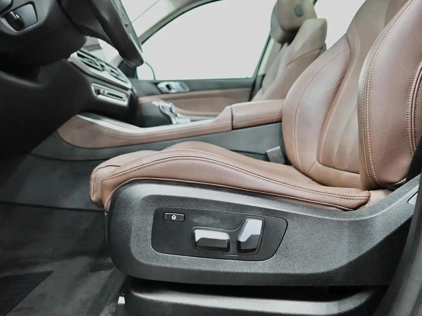 BMW X5 (Import) 2019 xDrive40i M Sport Package фото 32