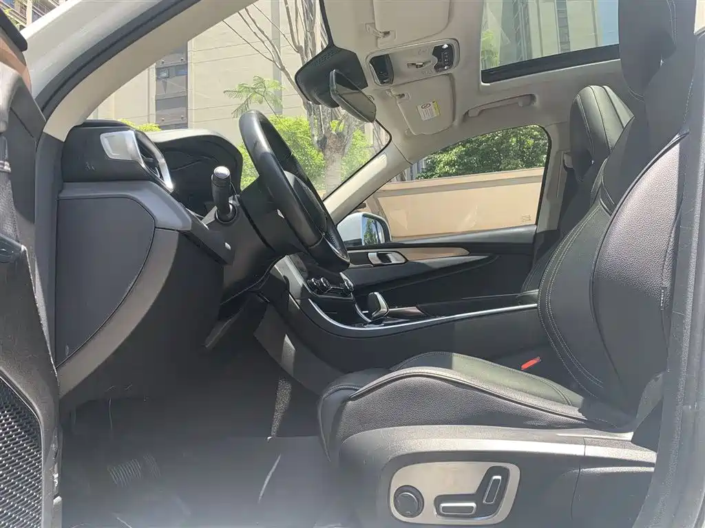 Lynk & Co 01 2019 2.0T 2WD Type Pro Version China V фото 7