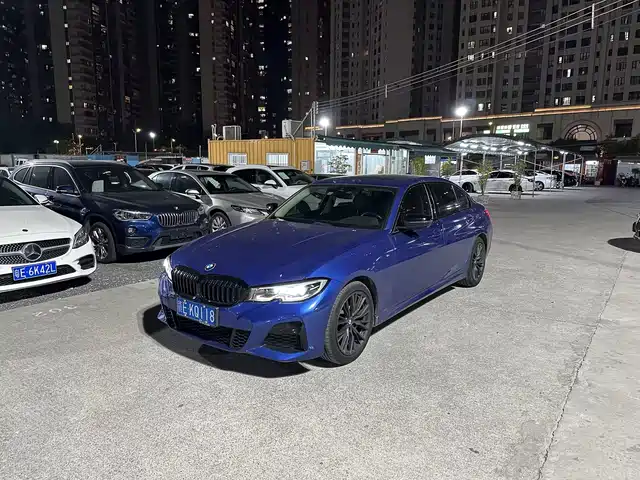 BMW 3 SERIES