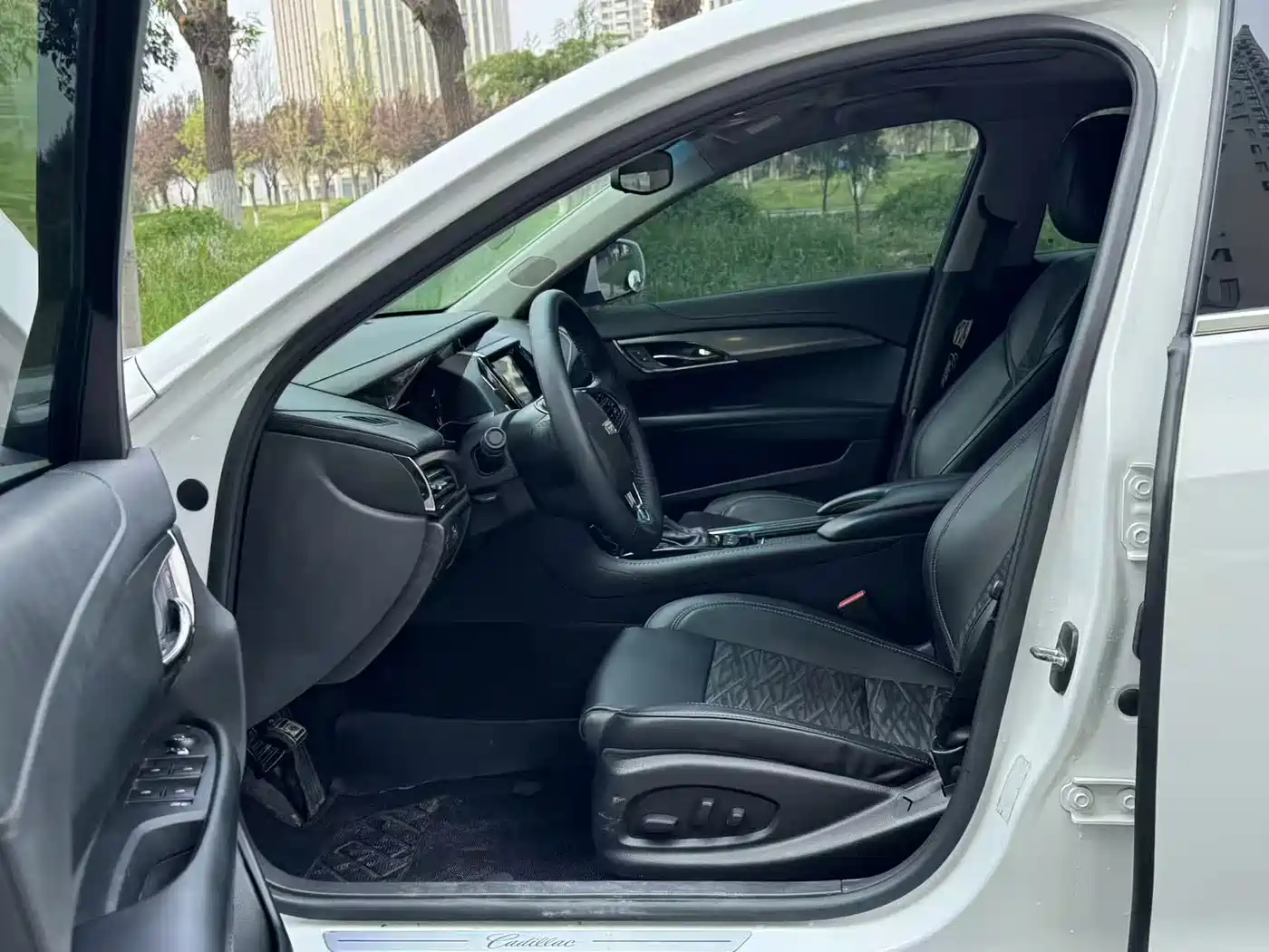 Cadillac ATS-L 2017 28T Technology фото 6