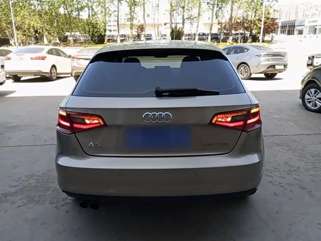 Audi A3 2016 Sportback 35 TFSI Leadership фото 6