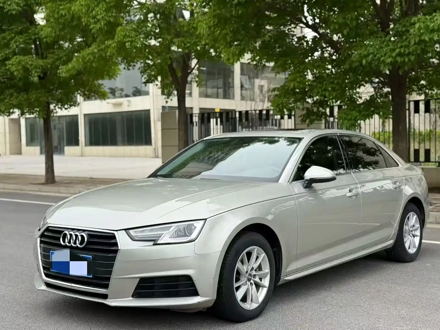 Audi A4L 2017 40 TFSI Progressive