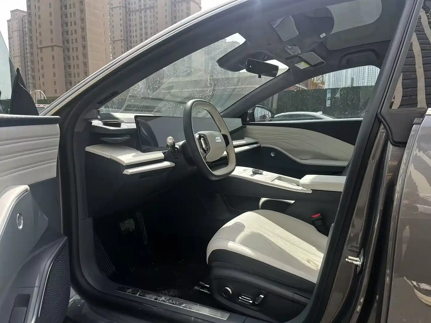 GEELY GALAXY GALAXY E8