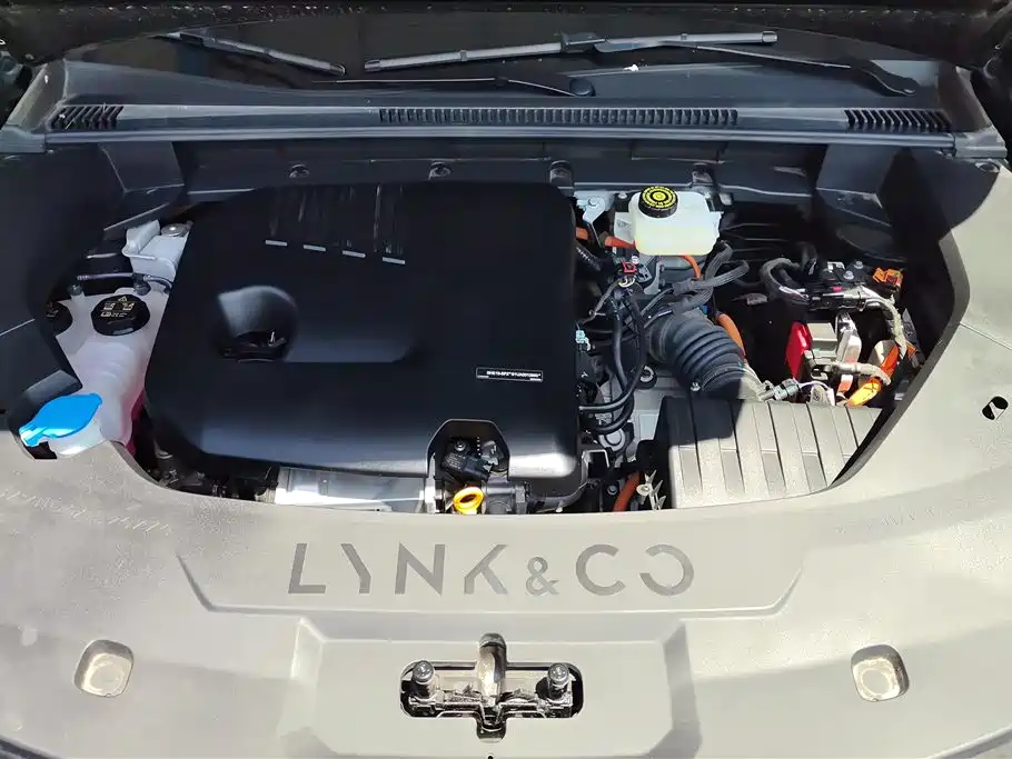 Lynk & Co 08 EM-P 2025 120km Long Range Pro фото 10
