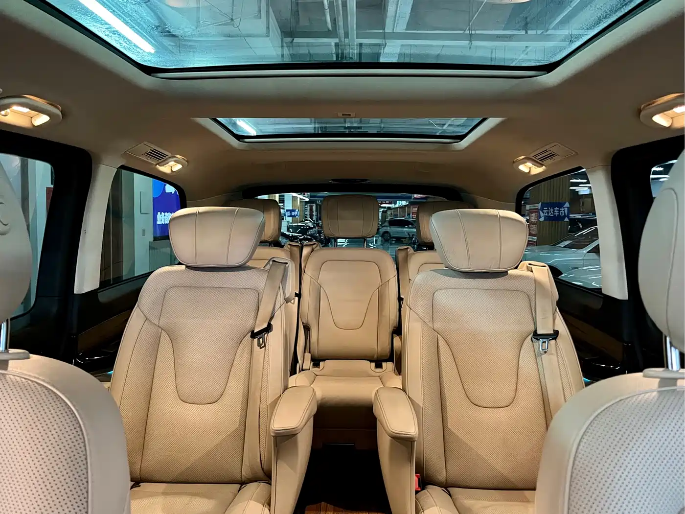 Mercedes-Benz V-Class 2018 V 260 Premium Edition China V фото 17