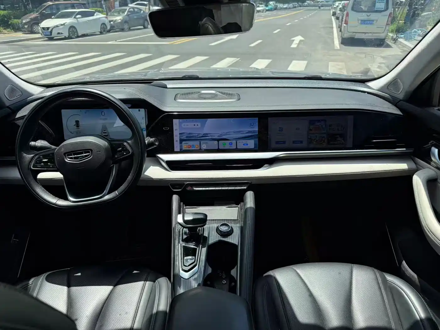 Geely Monjaro 2023 2023 2.0TD High-power Automatic 2WD Flagship