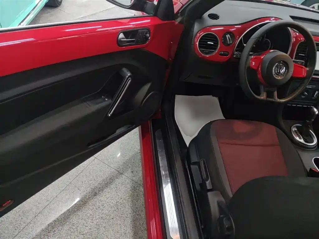 Volkswagen Beetle 2015 180TSI фото 16