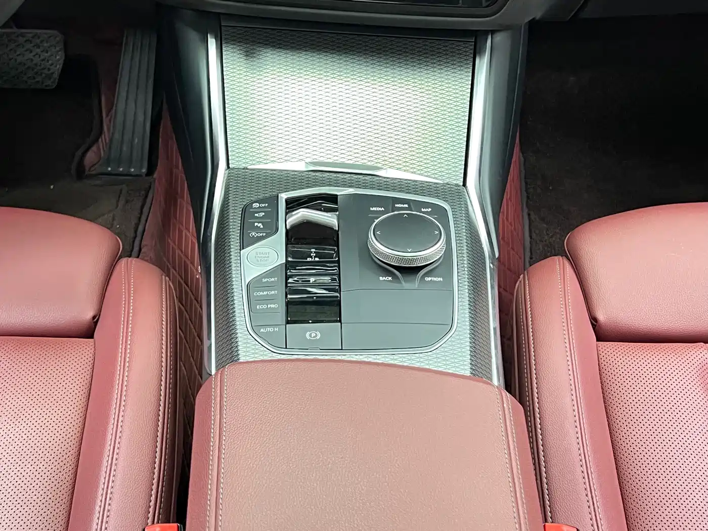 BMW 3 Series 2023 325Li M Sport Black Night Package фото 25