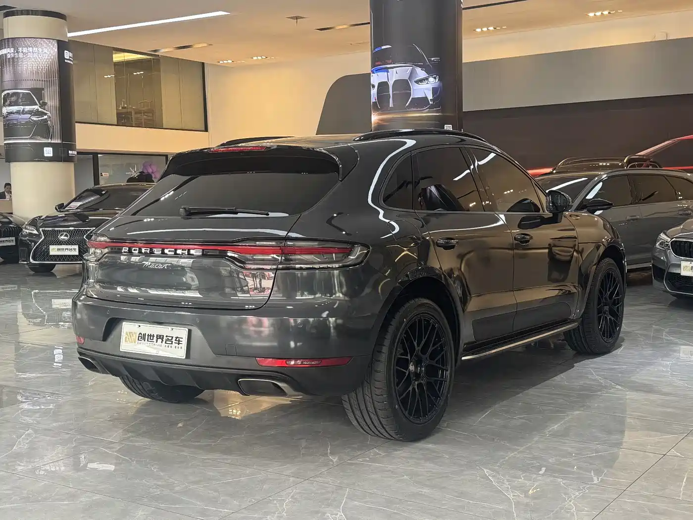 Porsche Macan 2018 Macan 2.0T фото 3