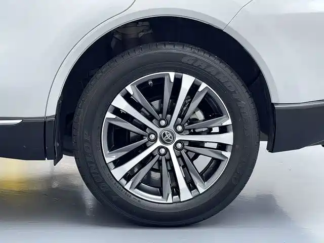 Toyota Venza 2022 2022 Dual Engine 2.5L CVT 2WD Luxury