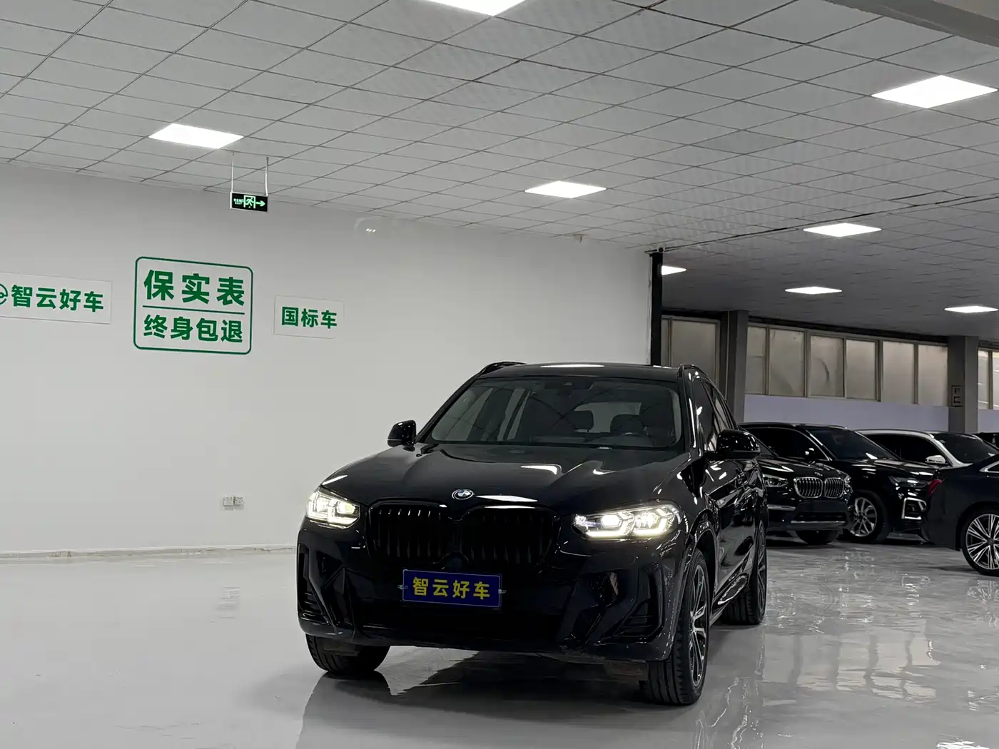 BMW X3 2022 xDrive30i Leading M Night Package фото 2