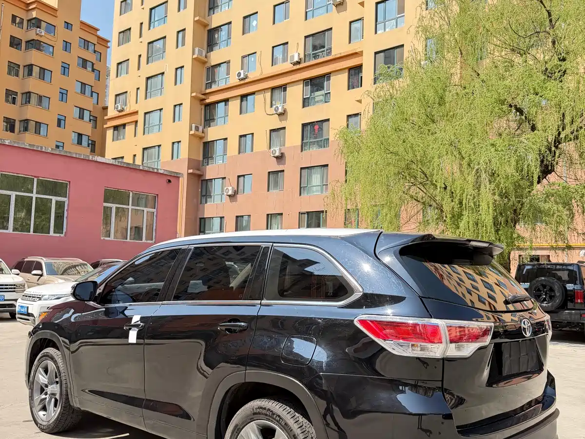 Toyota Highlander 2015 2.0T AWD Luxury Edition 7-seater фото 7