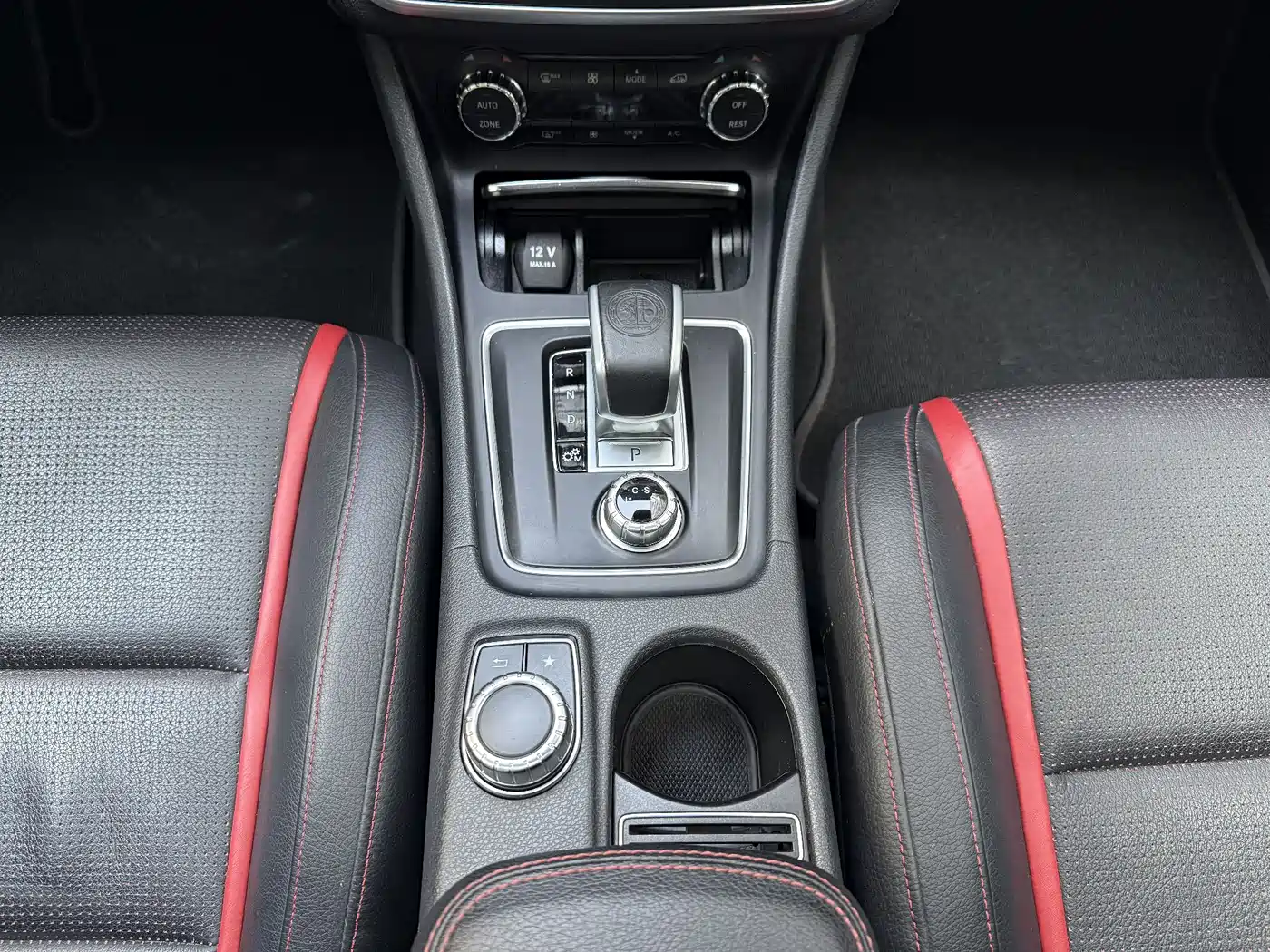 Mercedes-Benz GLA AMG 2017 Facelift AMG GLA 45 4MATIC фото 15