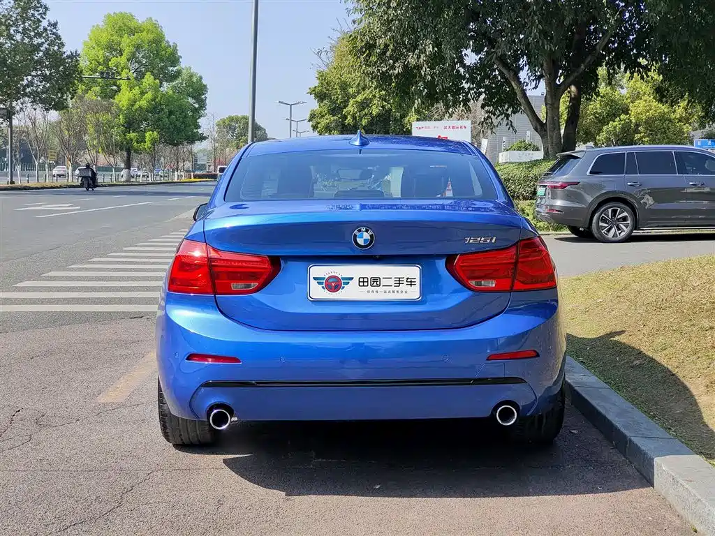 BMW 1 Series 2017 125i Sport фото 5