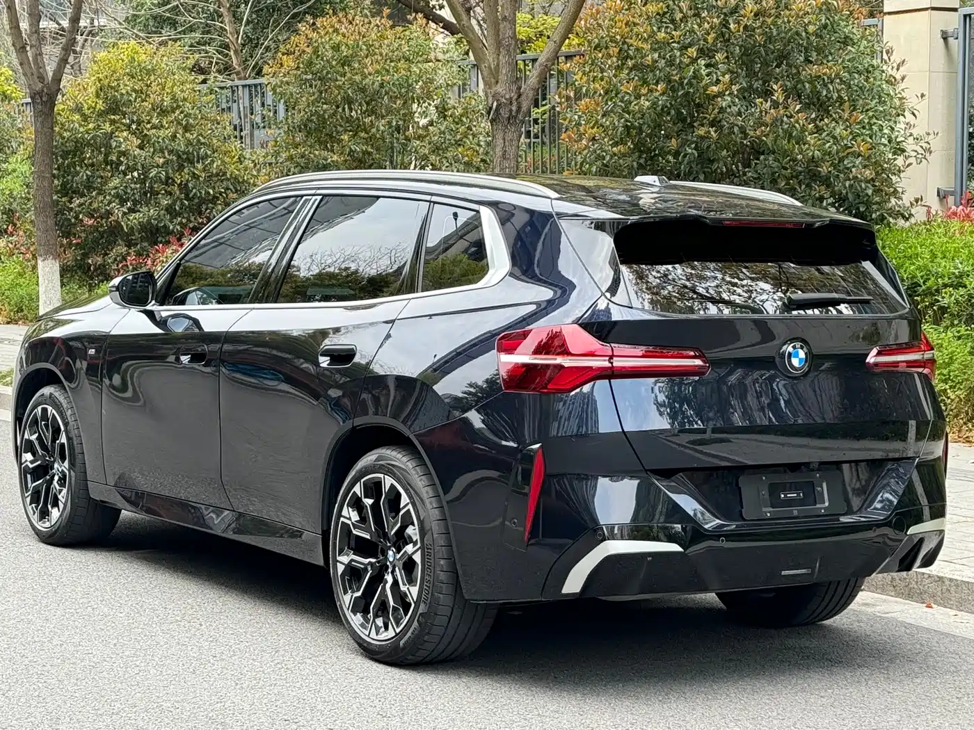BMW X3 2025 xDrive30L Leading Model M Sport Black Package фото 5
