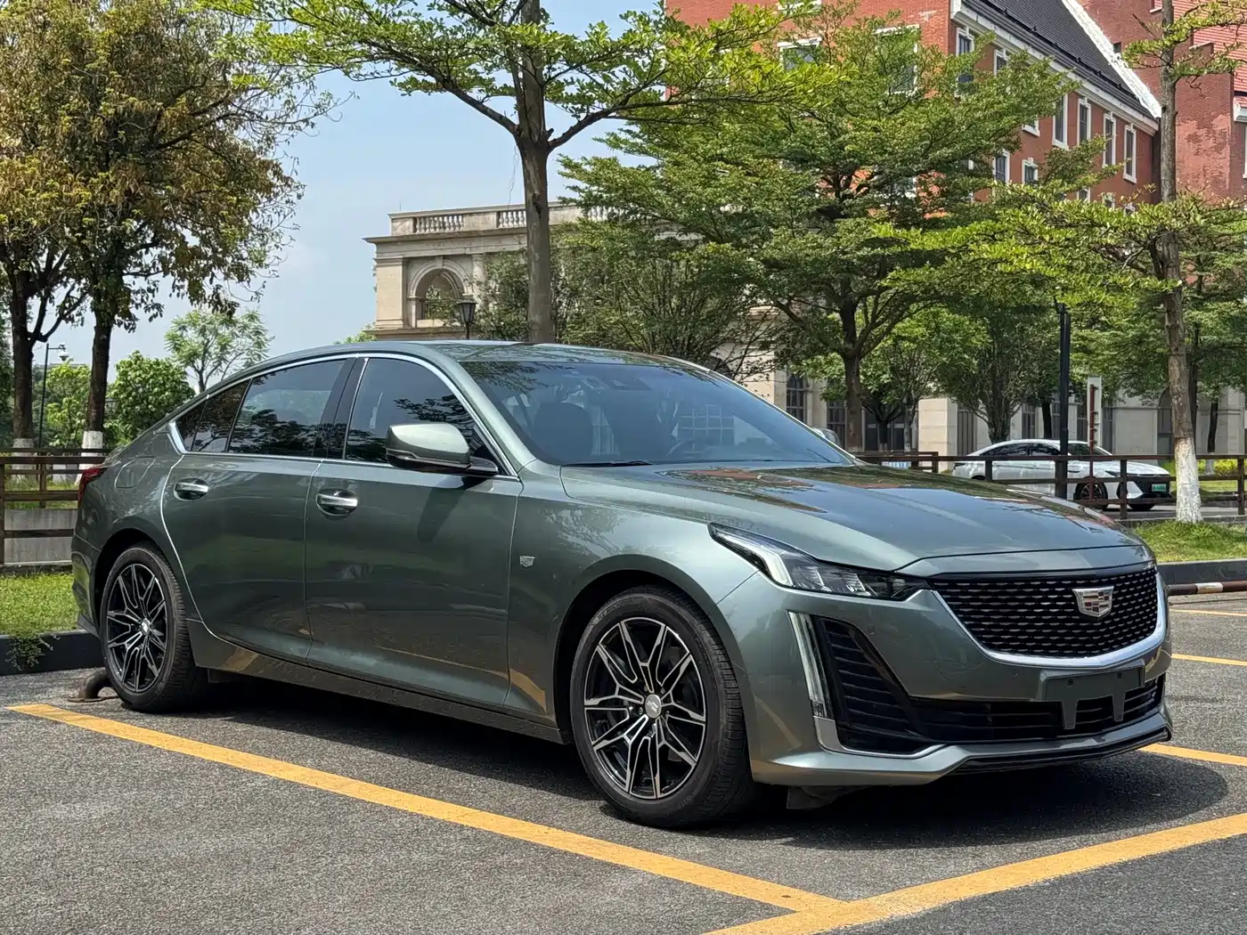 Cadillac CT5 2022 28T Luxury (Standard) фото 3