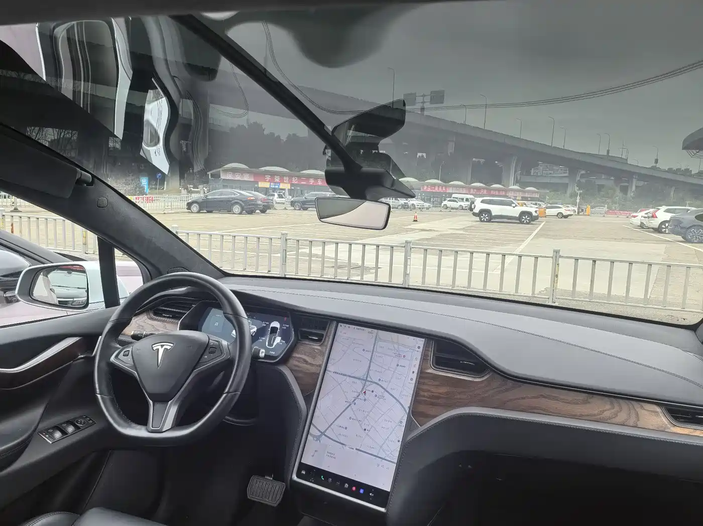 TESLA MODEL X