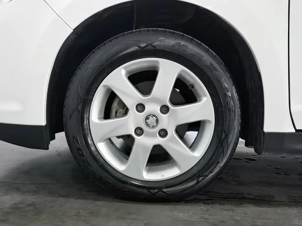 Venucia R50 2018 2016 Model 1.6L Manual Elite Edition