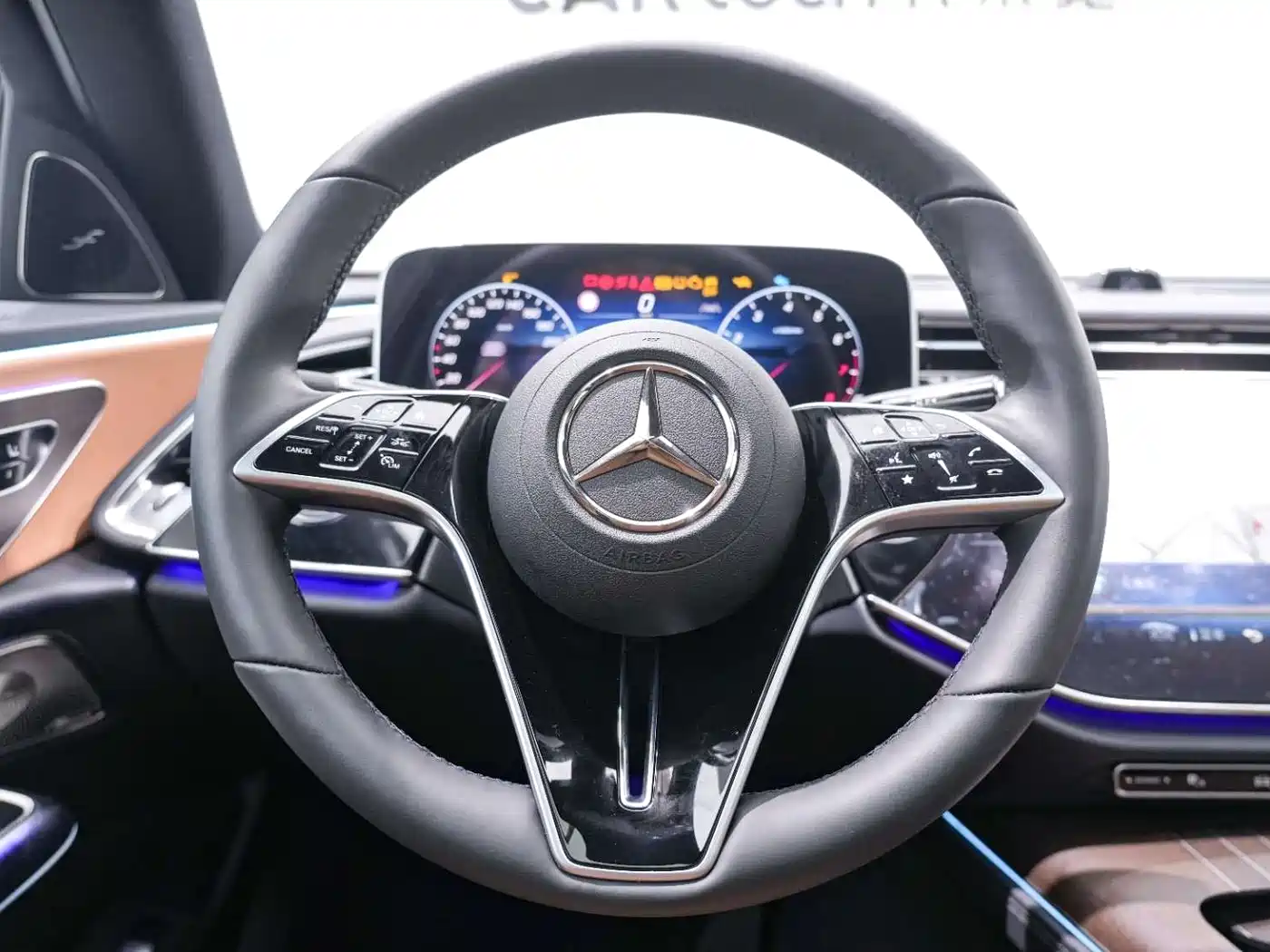 Mercedes-Benz E-Class 2024 Model E 300 L Luxury фото 17