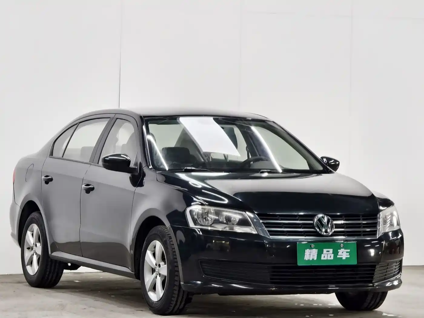 Volkswagen Lavida 2013 1.6L Automatic Trend Edition фото 3