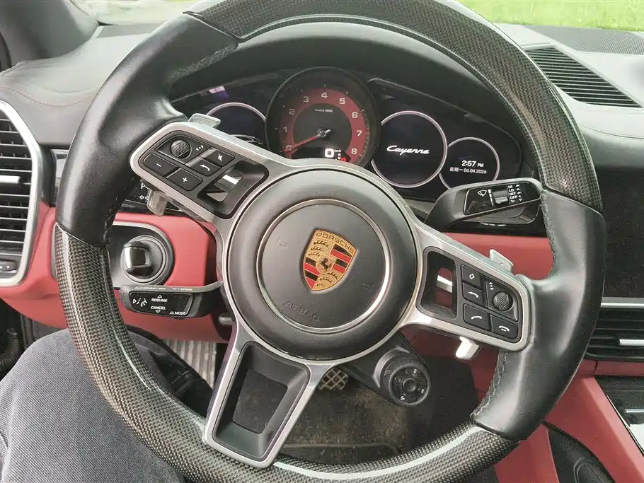 PORSCHE CAYENNE