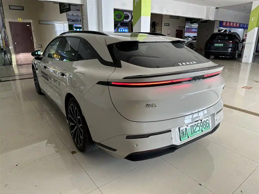 ZEEKR EXTREME KRYPTON 007GT