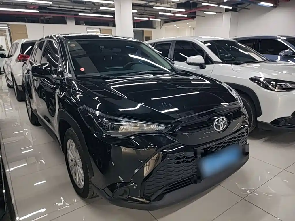 Toyota Frontlander 2024 2.0L CVT Elite Plus Edition фото 4