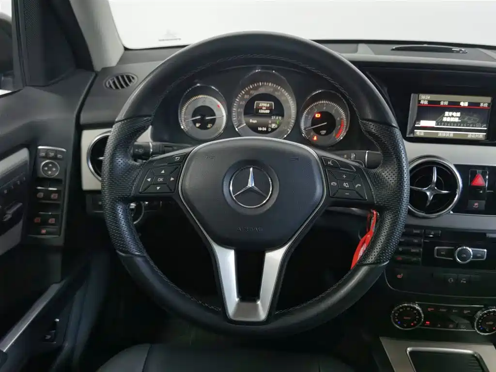 Mercedes-Benz GLK-Class 2013 GLK 300 4MATIC Dynamic Sunroof фото 11