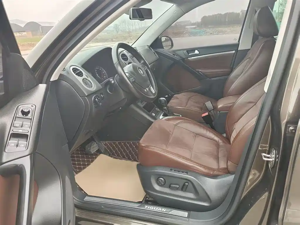 Volkswagen Tiguan 2015 2.0TSI Automatic 4WD Flagship фото 14