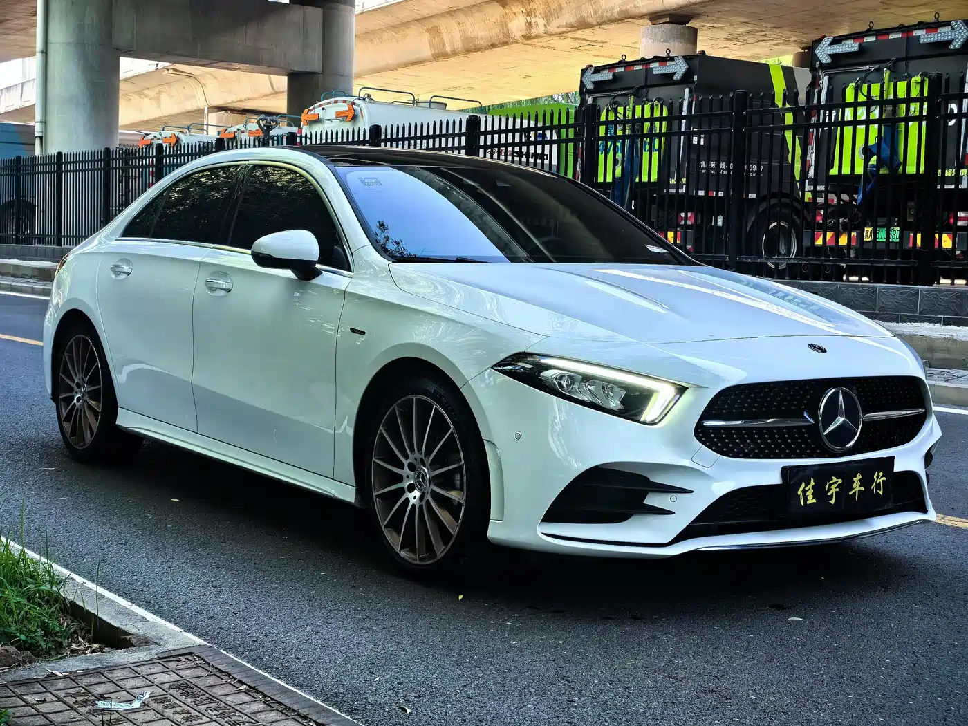 Mercedes-Benz A-Class 2019 A 200 L Sport Sedane Pioneer Special Edition фото 2