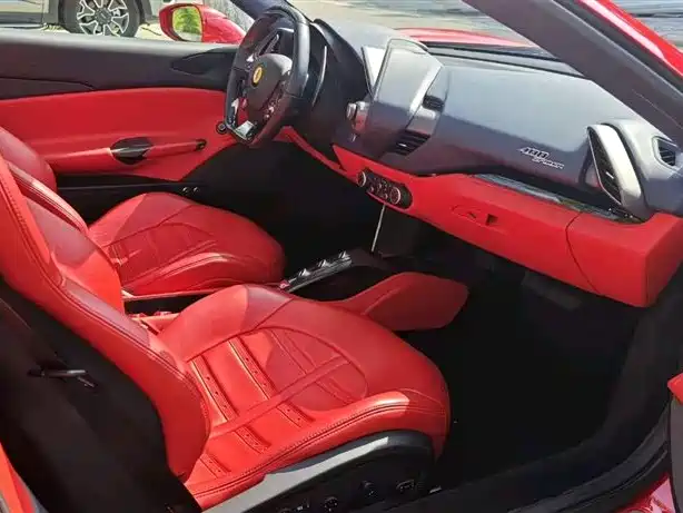 Ferrari 488 2019 2015 488 Spider
