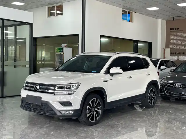 Volkswagen Tharu 2022 280TSI FWD Luxury Edition — фото 1