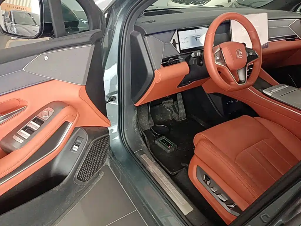 BYD Tang L 2025 2025 DM 175KM Drone Player Edition