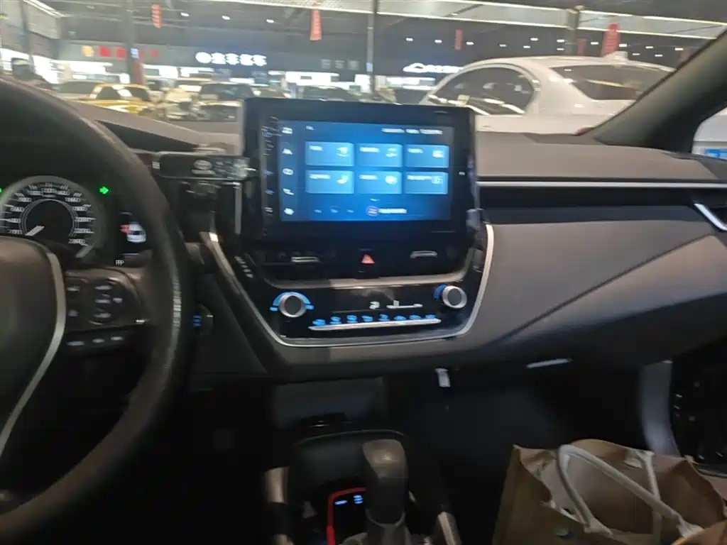 Toyota Levin 2022 185T CVT Sport Edition фото 13