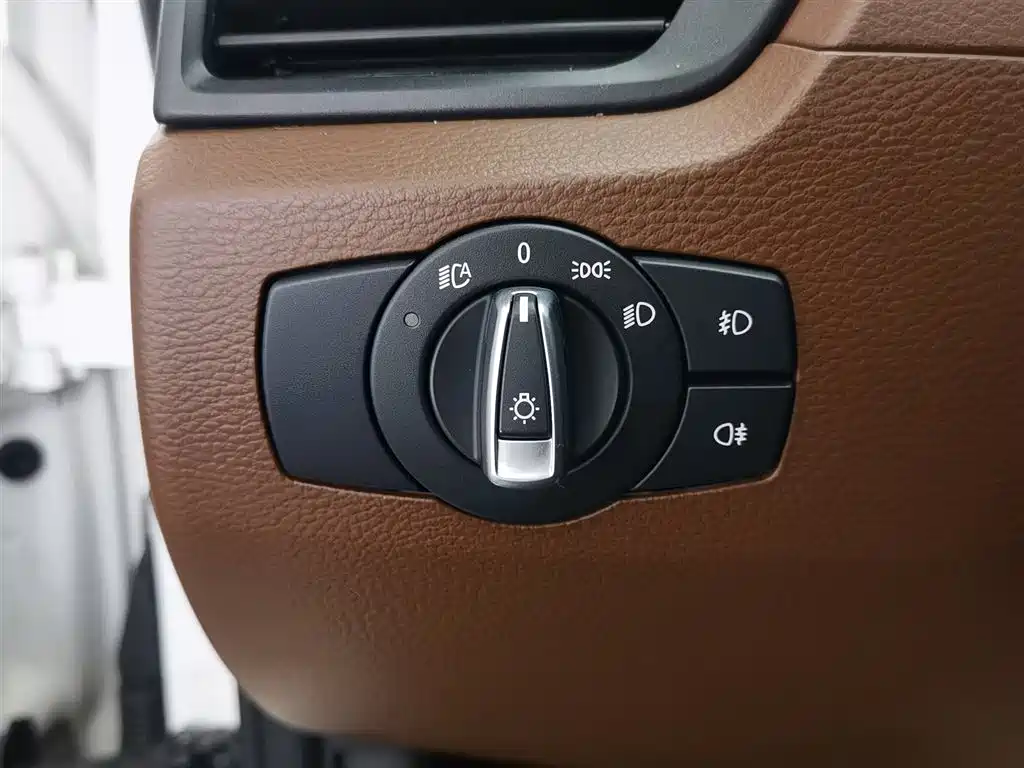 BMW X1 2013 xDrive20i X Design Package фото 21