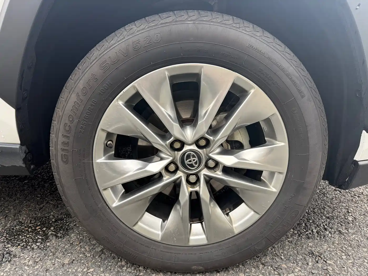Toyota Wildlander 2022 2.0L CVT AWD Luxury Edition фото 17