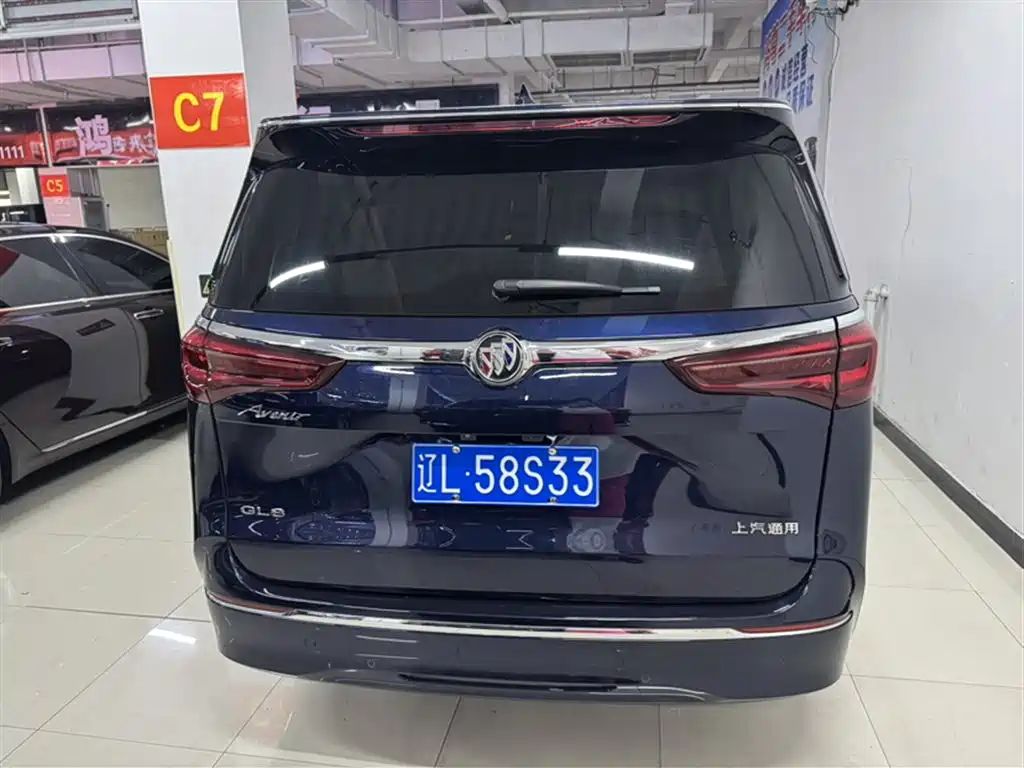 Buick GL8 2020 Avenir Four-Seat Prestige Edition фото 11