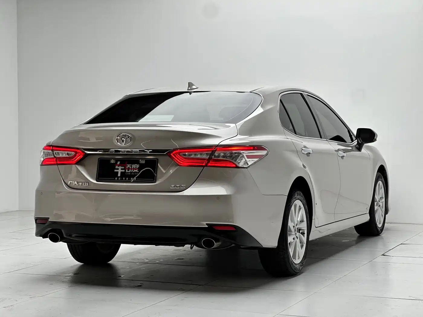 Toyota Camry 2021 2.0G Luxury Edition фото 4